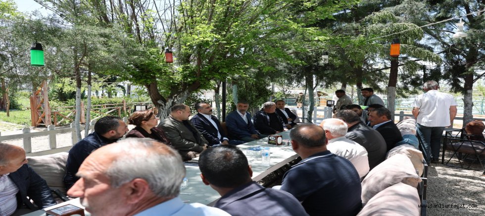 Başkan Gülpınar Birecik’te Esnaf ve Vatandaşların Taleplerini Dinledi